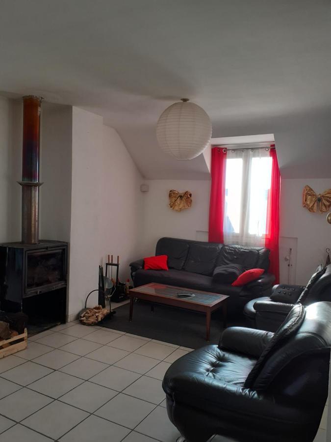 Appartement Spacieux Et Lumineux Oloron-Sainte-Marie Exterior photo